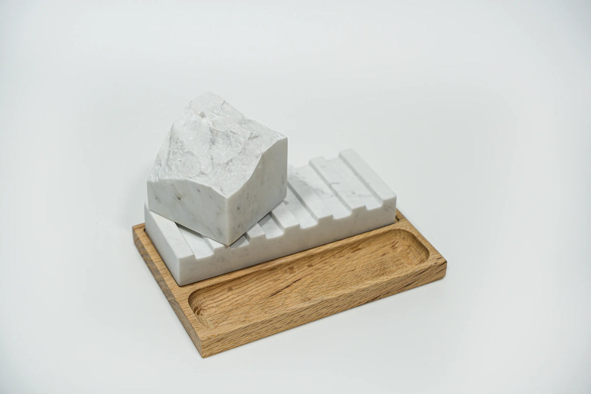 PineNut Cracker 28 x 18 x 10 cm