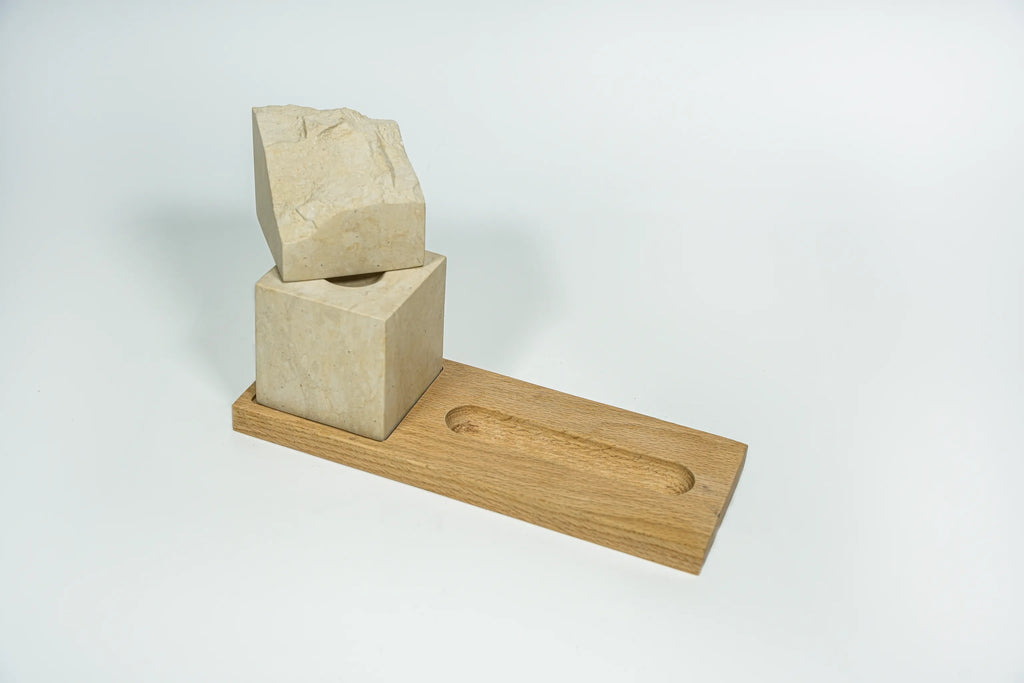 NutCracker 28 x 10 x 18 cm