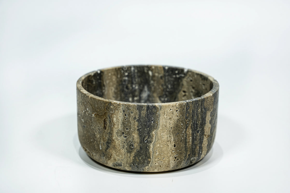 Bowls  17 x 17 x 9 cm