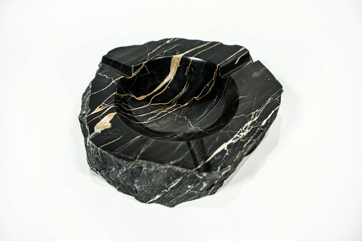 Ashtray 13 x 10 x 4 cm