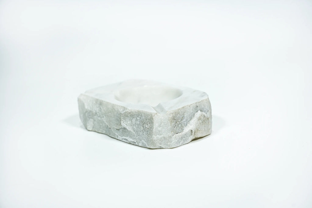 Ashtray  16 x 16 x 4 cm