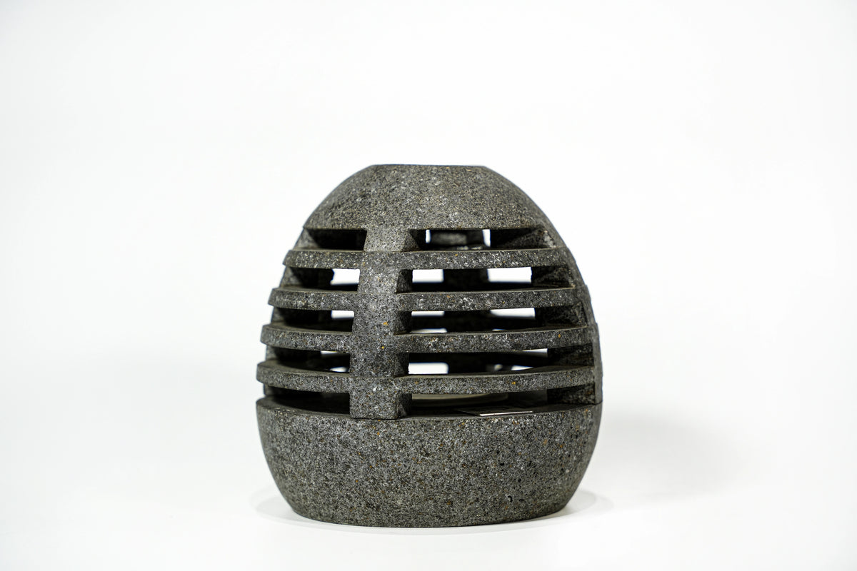 Cocoon  18 x 18 x 18 cm