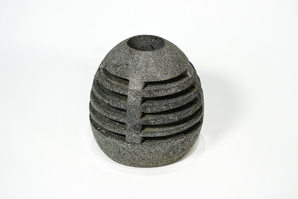 Cocoon  18 x 18 x 18 cm