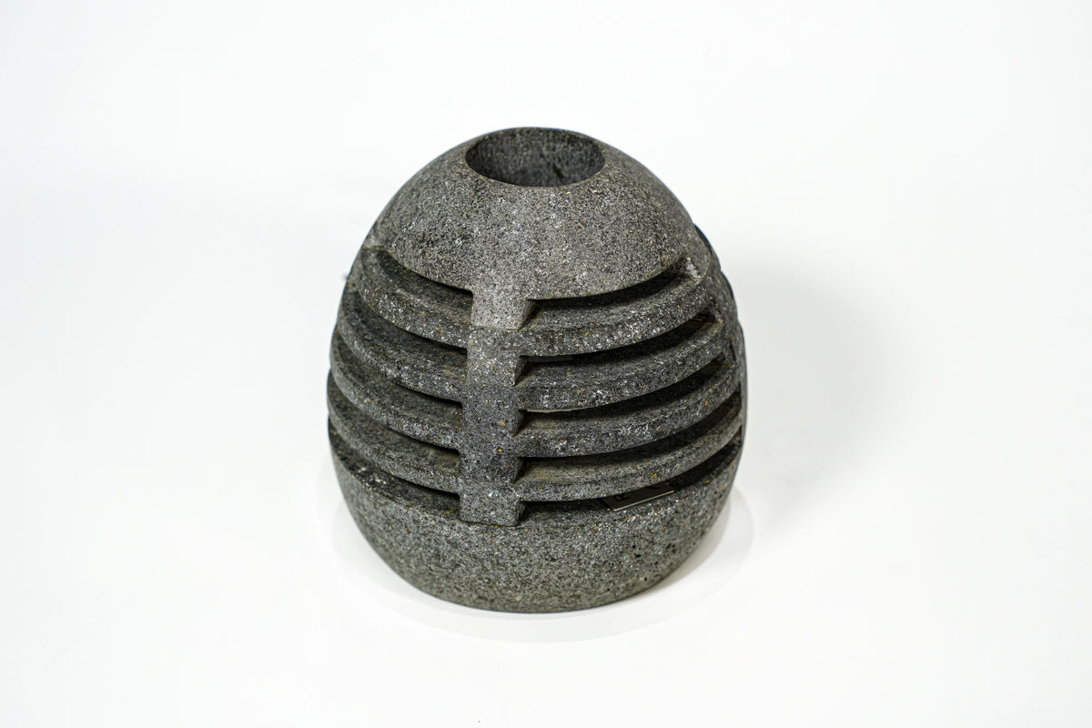 Cocoon  18 x 18 x 18 cm