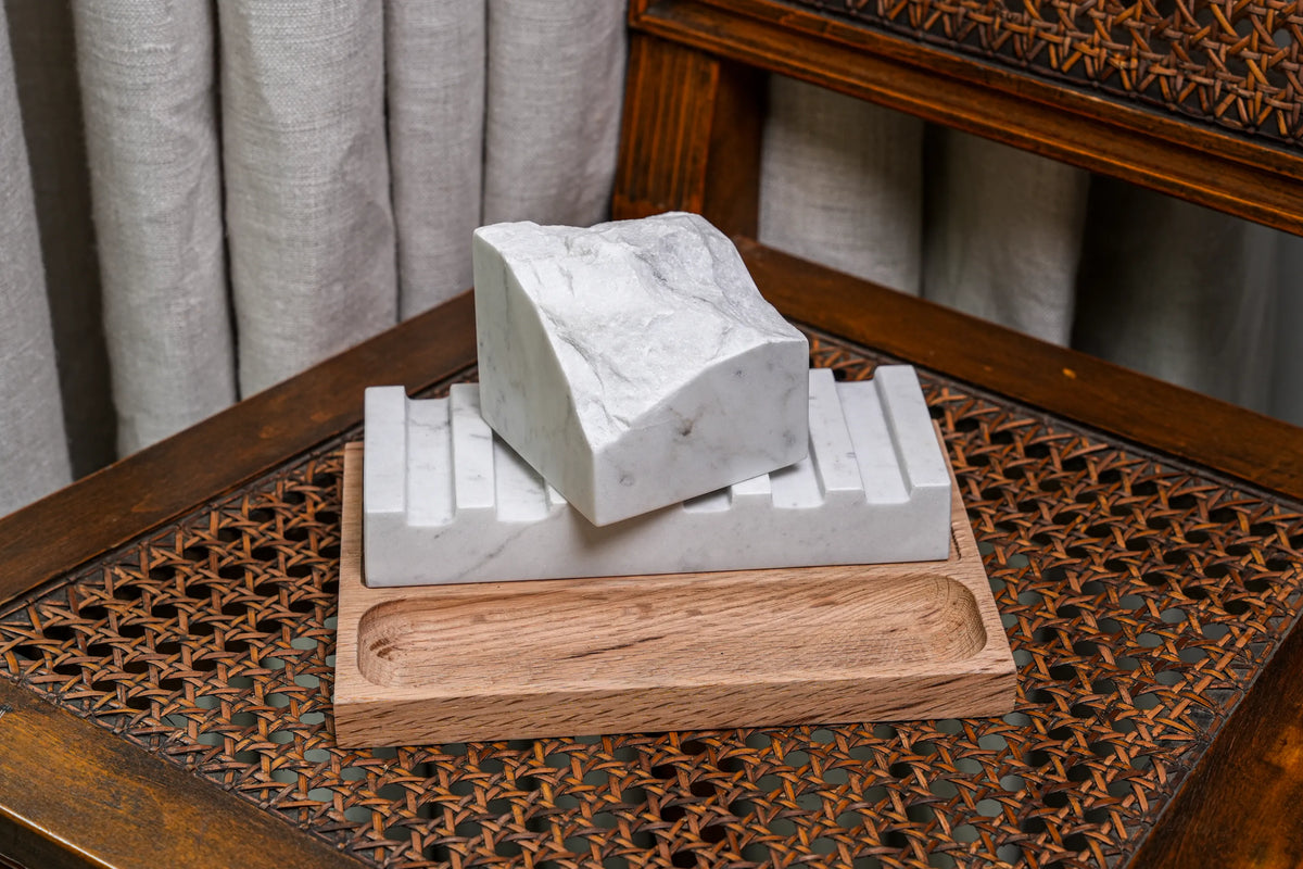 PineNut Cracker 28 x 18 x 10 cm
